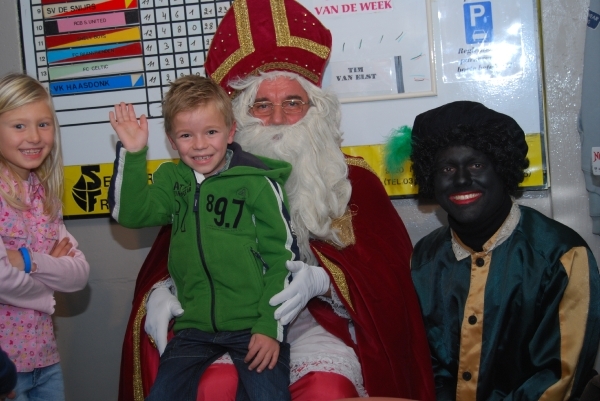 Sinterklaas bij FC Valencia 2011  (132)