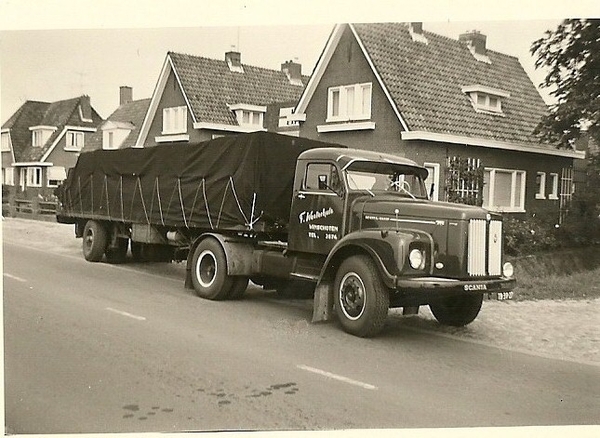 15_Scania_56_Super_Vracht_Golfkarton_Erica_20001