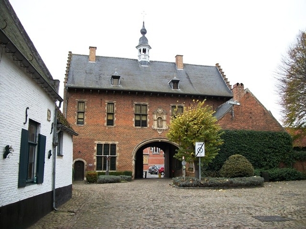 124-Achterkant Begijnpoort