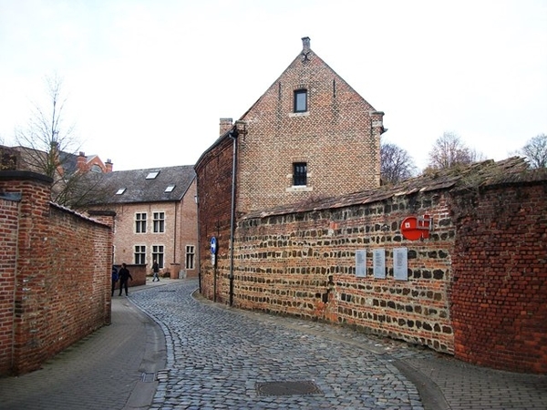 135-Omwallen Begijnhof