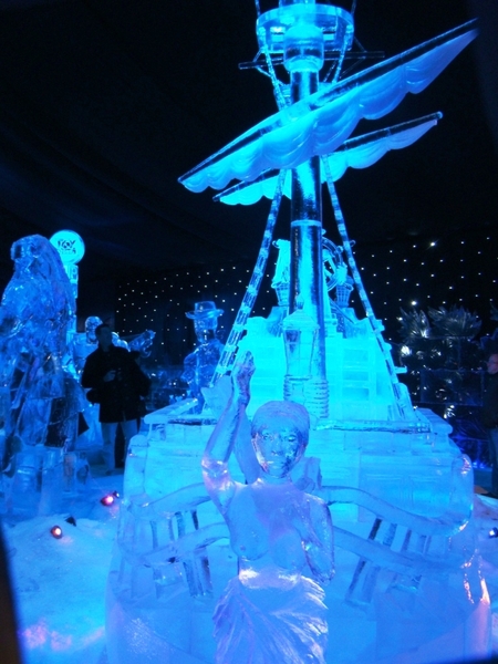 BRUGGE NOVEMBER 2011 IJSCULPUREN 089