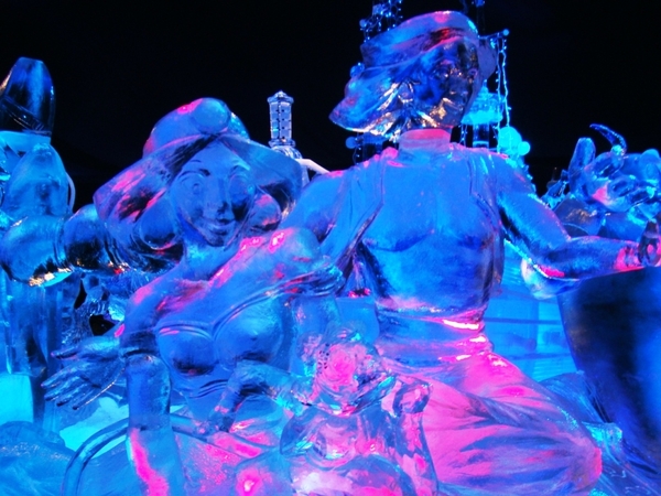 BRUGGE NOVEMBER 2011 IJSCULPUREN 094