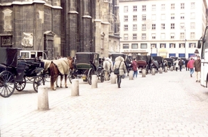 041 Koetsen bij Stephansdom 1