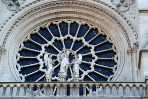 040Parijs dec 2011 - busrit en Notre Dame