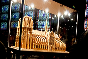 076Parijs dec 2011 - busrit en Notre Dame