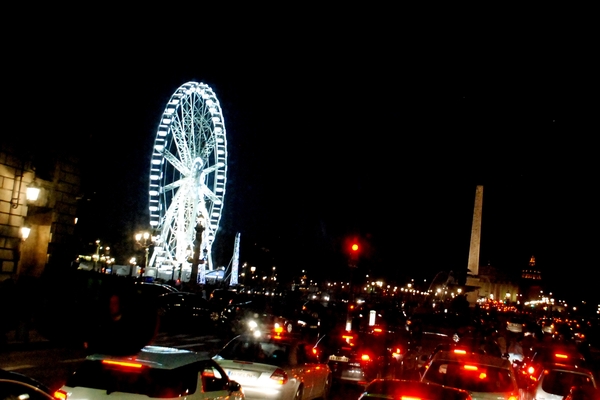 147Parijs dec 2011 - Champs Elysees bij nacht