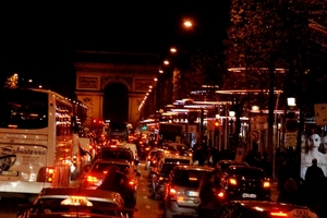 156Parijs dec 2011 - Champs Elysees bij nacht