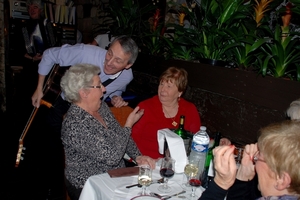 384Parijs dec 2011 - Bistro met muziek