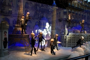470Parijs dec 2011 - La Fayette versieringen