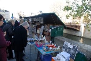 509Parijs dec 2011 - boekenstallen
