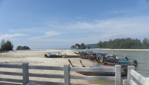 PB040454