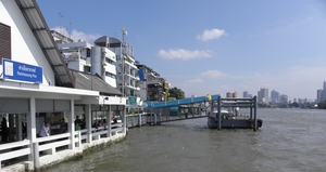 PB240818-Bangkok centrum nog droog