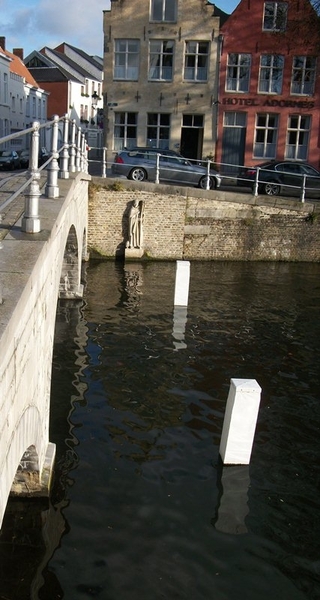 089-Beeld van Jan Franck-Karmeliet die het water peilt-1976