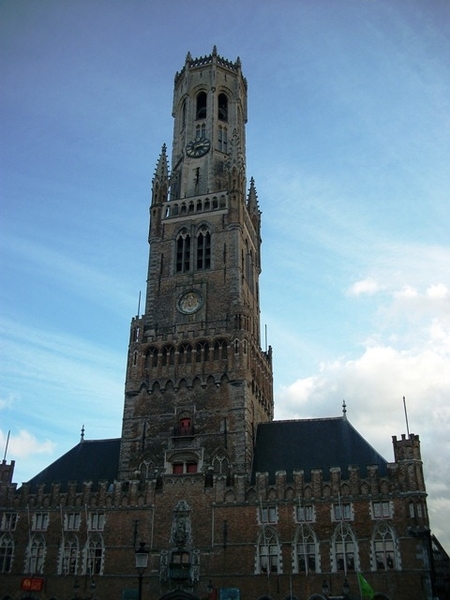 184-Belfort op de Grote Markt