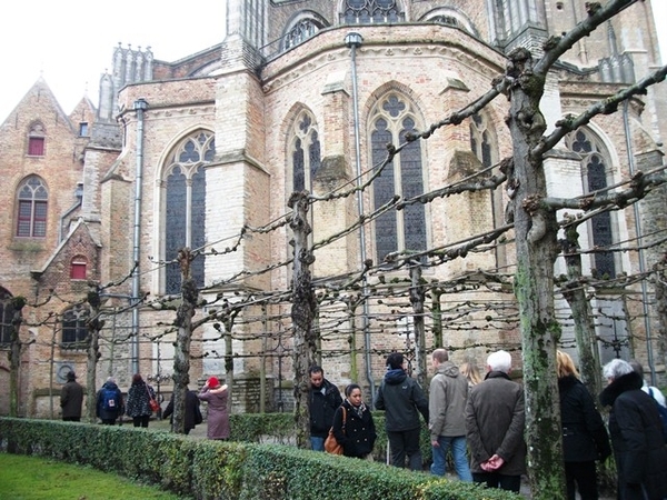 259-Heraangelegde tuinen voorm.kerkhof v.O.L.Vrouwekerkhof