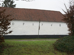 24-De Posterij draagt het jaartal-1768