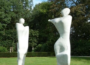 Figures in Relation to Each Other, Bernard Heiliger