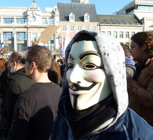 Victory masker