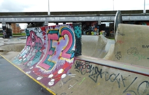 Skateboard run graffiti