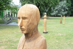 Stedelijk Park en houten beelden Kortessem