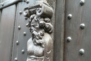 Detail van deur Kloosterstraat