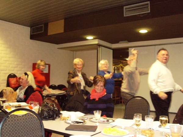 Top Hat 03-01-2012 047 Daar gaan we !