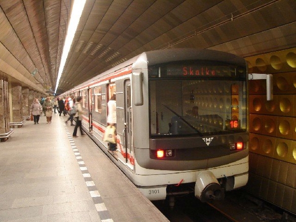 012 metro line A