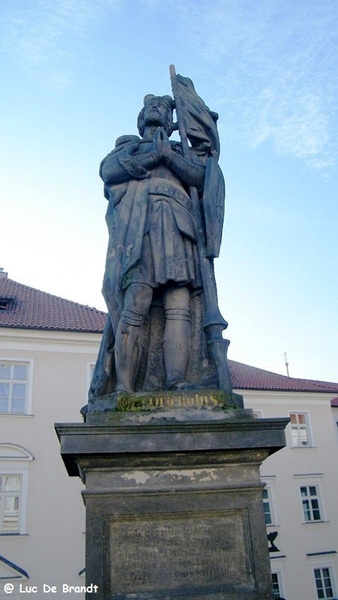 2011_12_06 Praag 134 Karelsbrug St Wenceslas 1858