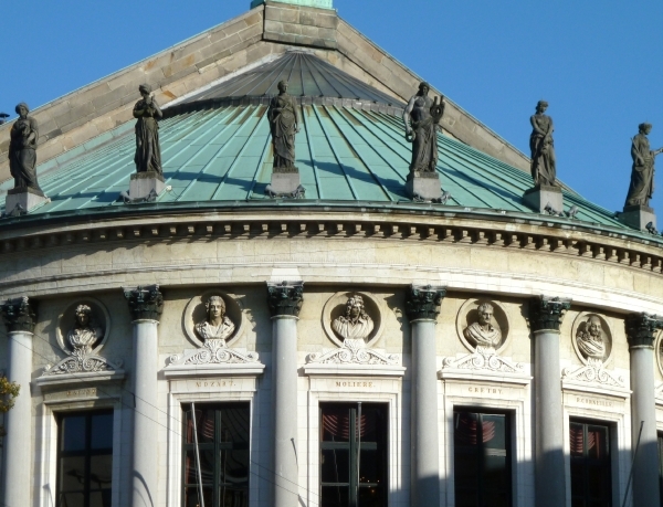 Antwerp, Gebouwen, Mensen, Mix