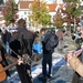 Zingende protesters