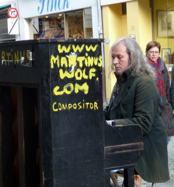 Mobile pianospeler Hoogstraat