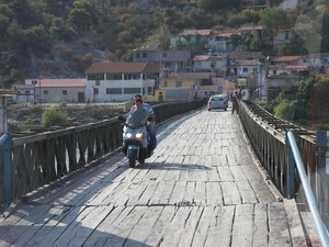 Albani, Skadar, Houten brug