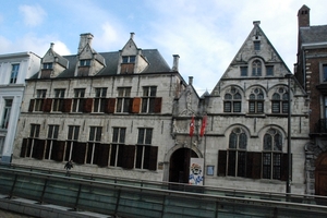 007 Antwerpen in de winter  7.01.2012 - beschermd monument