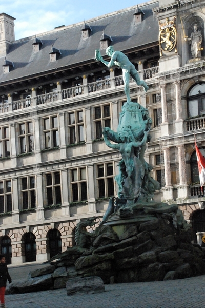 020 Antwerpen  7.01.2012 - grote markt