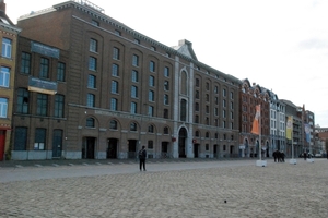 041 Antwerpen  7.01.2012 - Willemdok + kade met pakhuizen