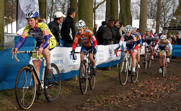 B.K.-DAMES-HOOGLEDE-GITS 2012