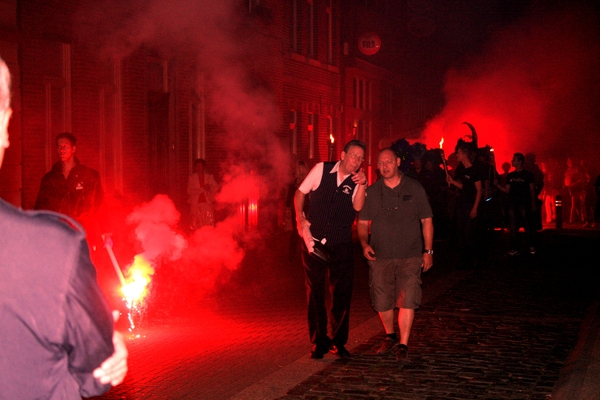 Rik Vandekonijnenburg wijst het vuur de weg