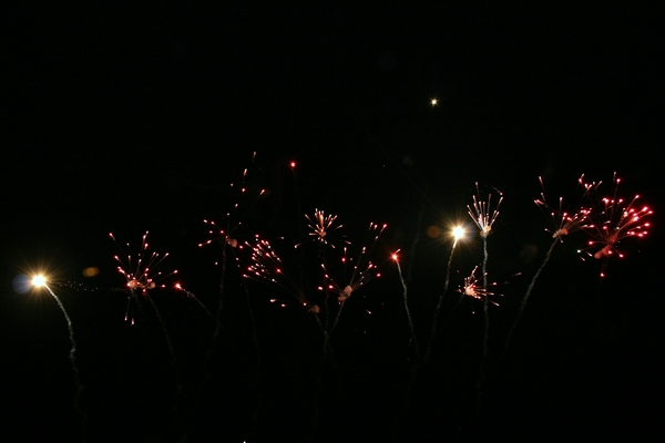 vuurwerk boven het stadsplein