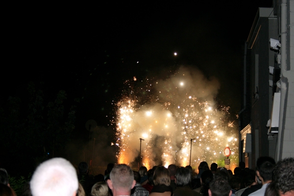 Begin van het vuurwerk aan de Opitterpoort