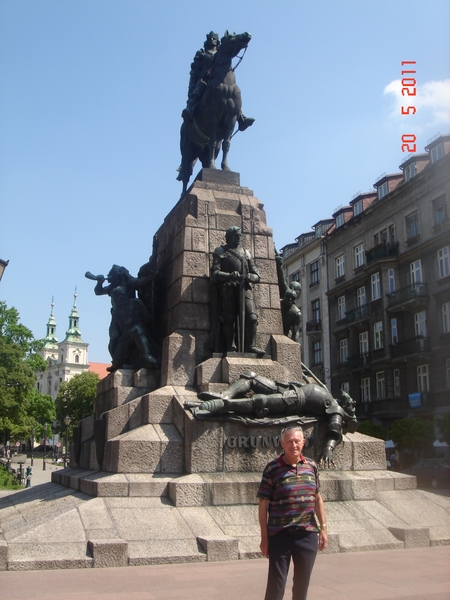 2011--MEI -------POLEN (138)