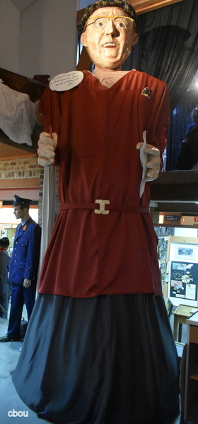 7870 Lens - Andr Vilain