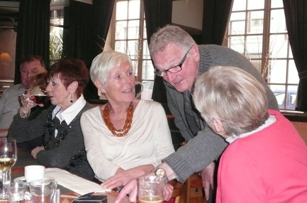 B.12.Getr.Copine.Struik ..