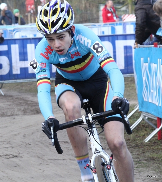 WK cyclocross Koksijde juniors en beloften  28-1-2012 038