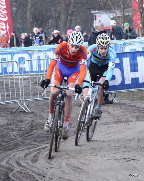 WK cyclocross Koksijde juniors en beloften  28-1-2012 040