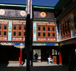 Namche : de mooie Gompa