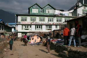 Lukla : de lange straat