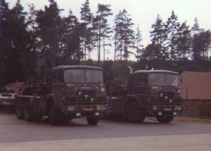 2x army FTF trucks