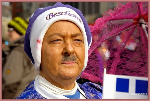 sized_sized_DSC38718a voil jeanetten