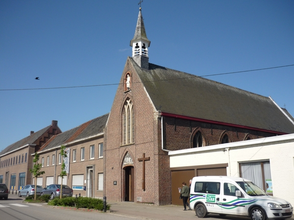 120513 DRONGEN KERKJE LUCHTEREN