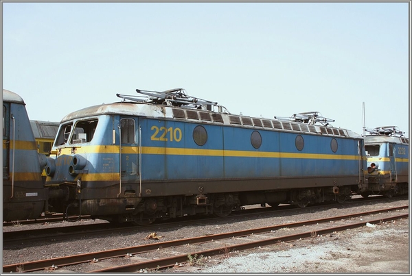 NMBS HLE 2210 Ronet 17-04-2004